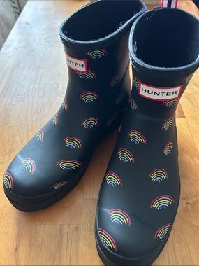 Hunter Women’s Black Rain Boots with Multicolor Rainbow Motif
